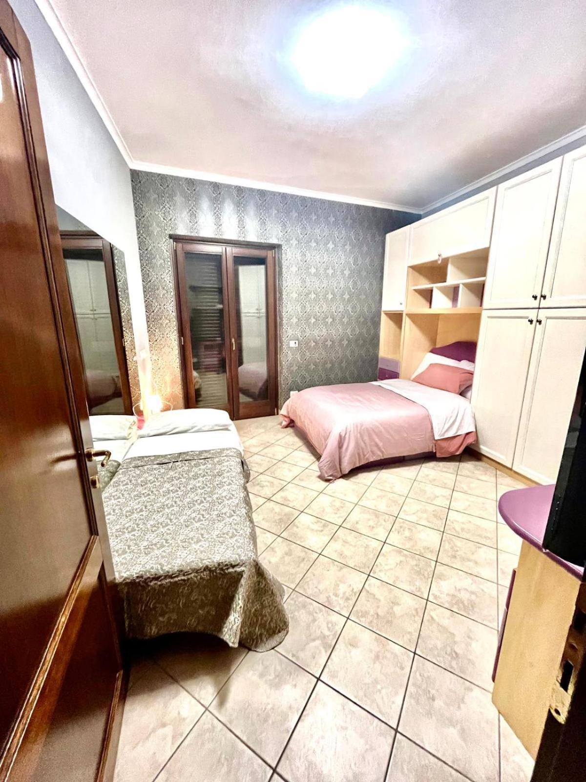 Al Capolinea Hotel Рим Екстериор снимка
