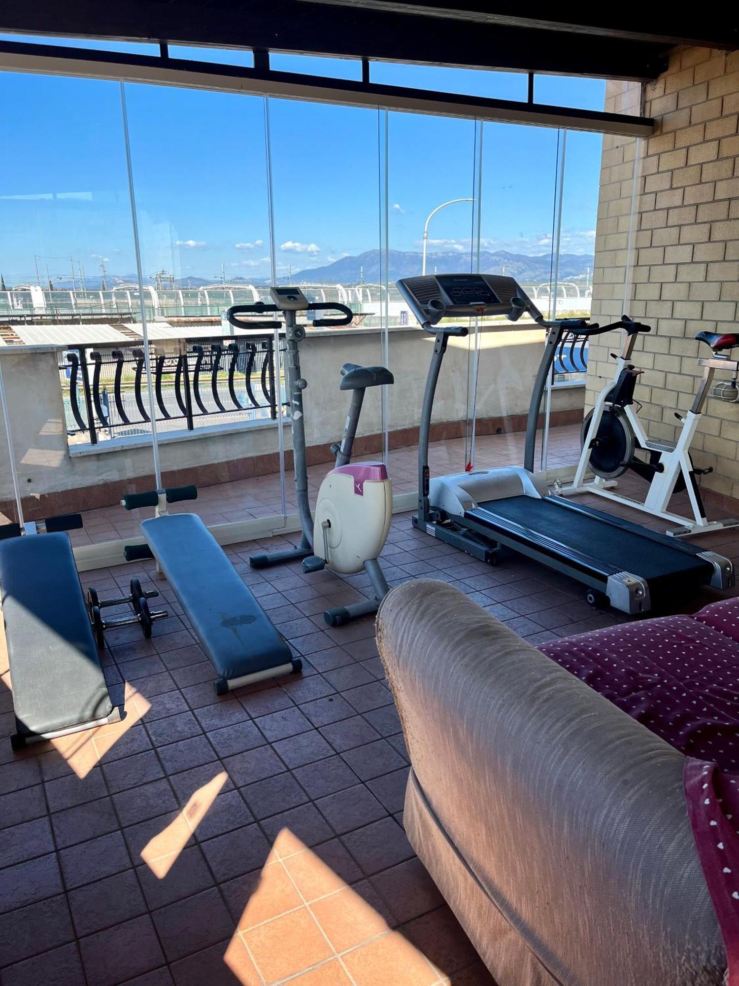 Al Capolinea Hotel Рим Екстериор снимка